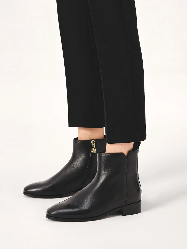 Kazar Flat Boots With Zipper