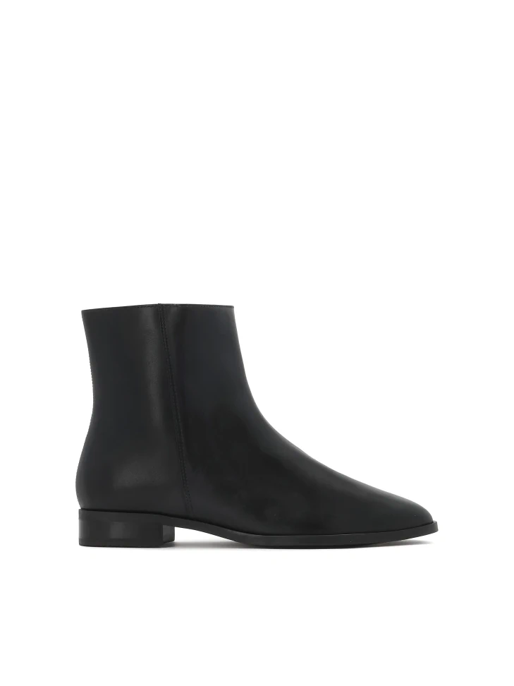 kazar Flat leather boots with zipper