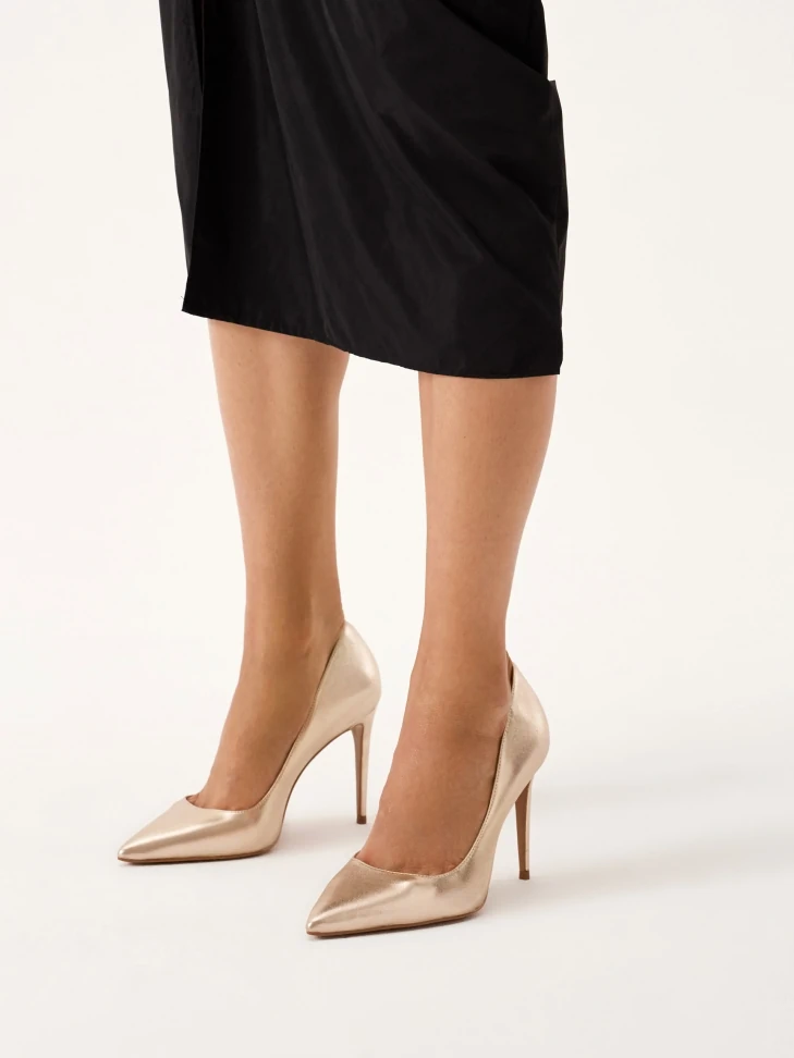 Kazar Gold Leather Pointy-toe Pumps