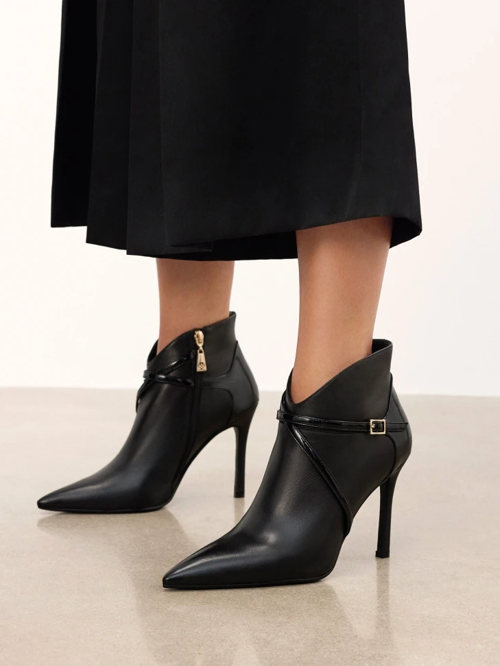 Kazar Heeled Boots With Contoured Upper