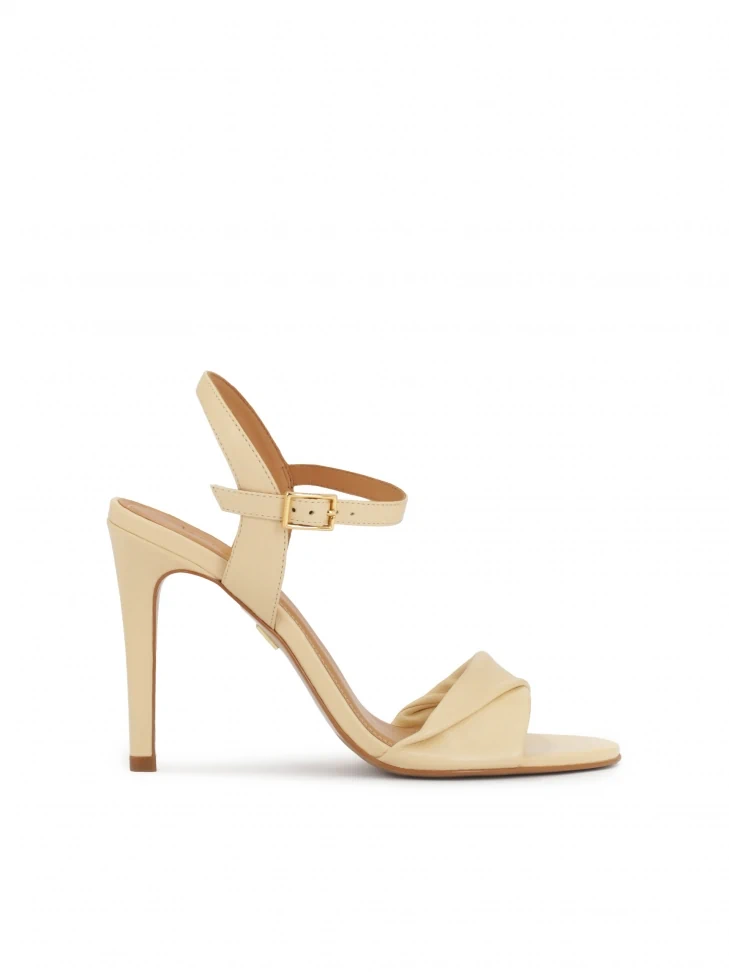 kazar Heeled sandals in cream color