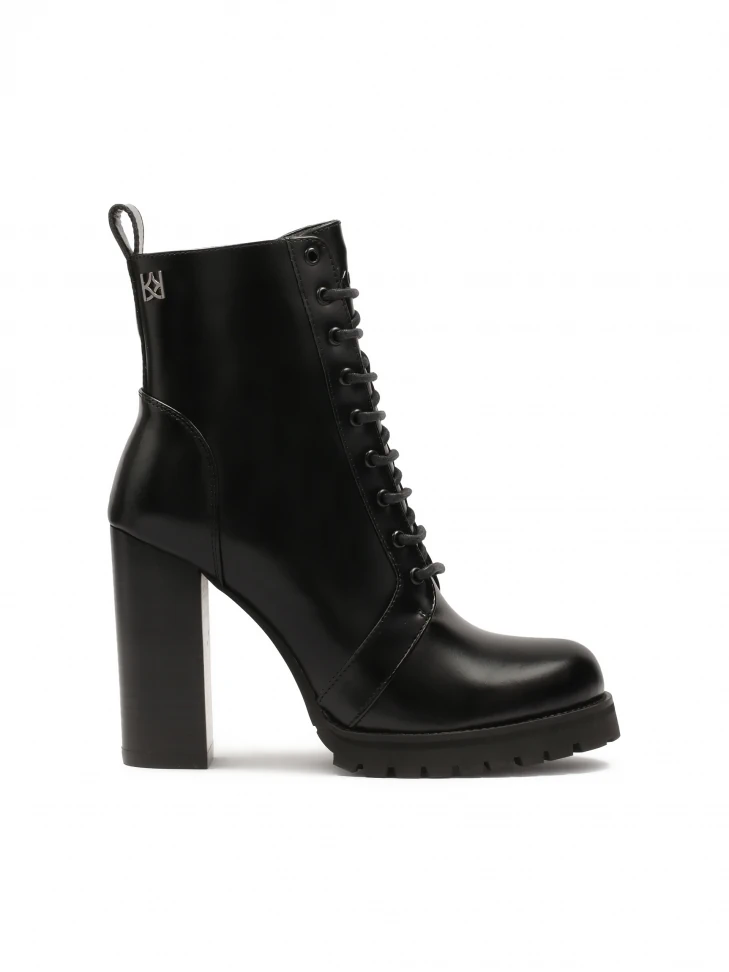 kazar Lace-up leather boots on a high post