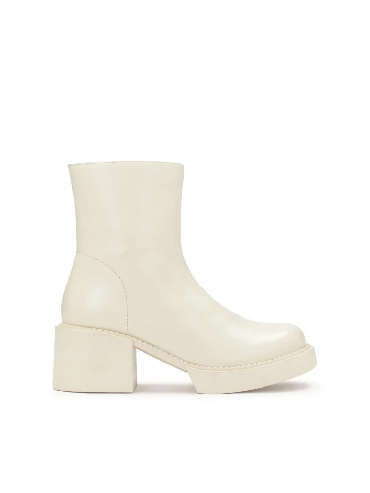 kazar Ladies’ off-white booties