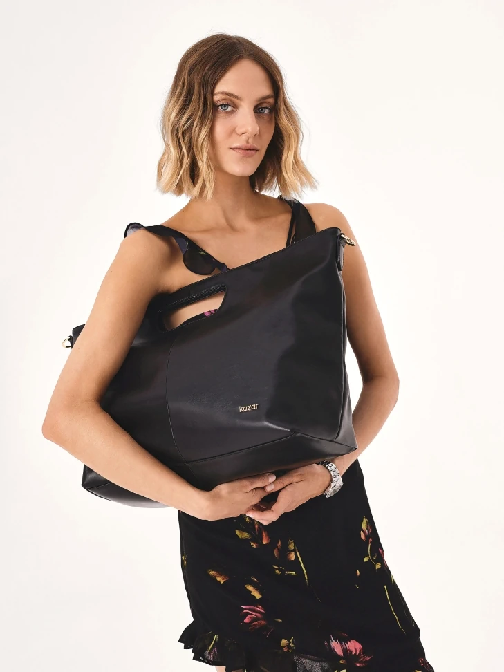 Kazar Large Leather Handbag With Pouch