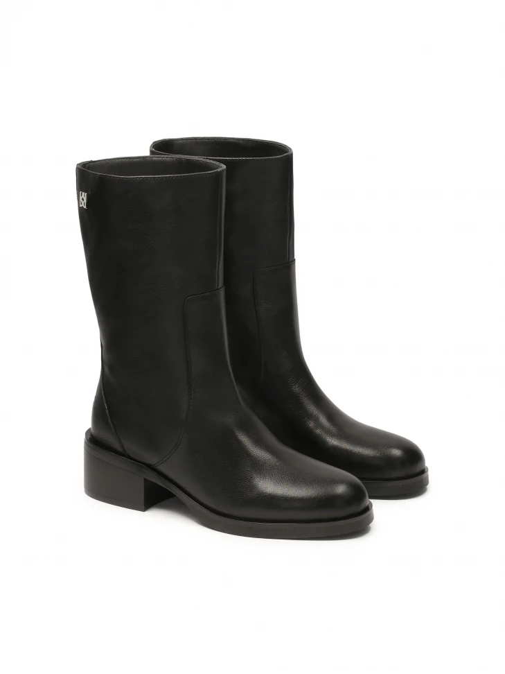 Kazar Leather Boots With A Slip-on Wide Upper