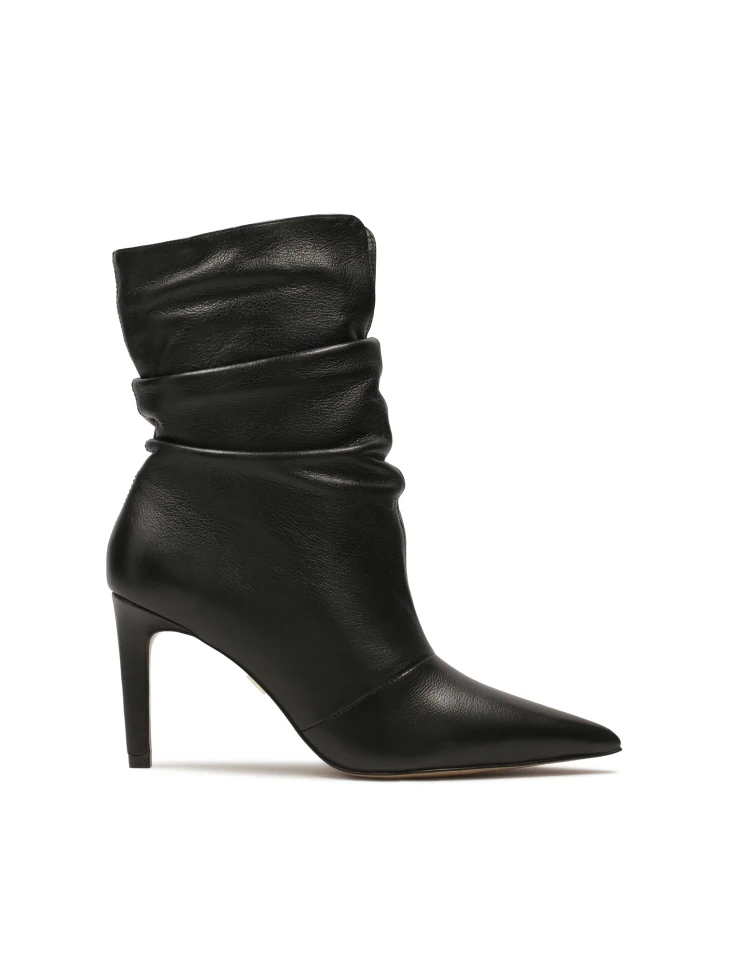 kazar Leather boots with crinkle upper