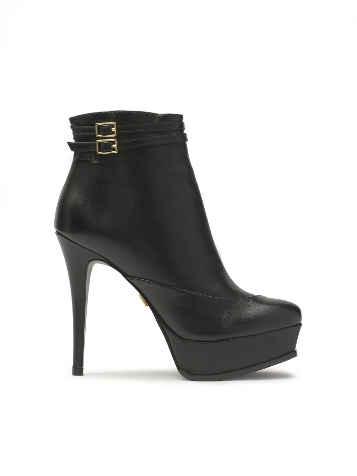 kazar Leather boots with high heel and platform