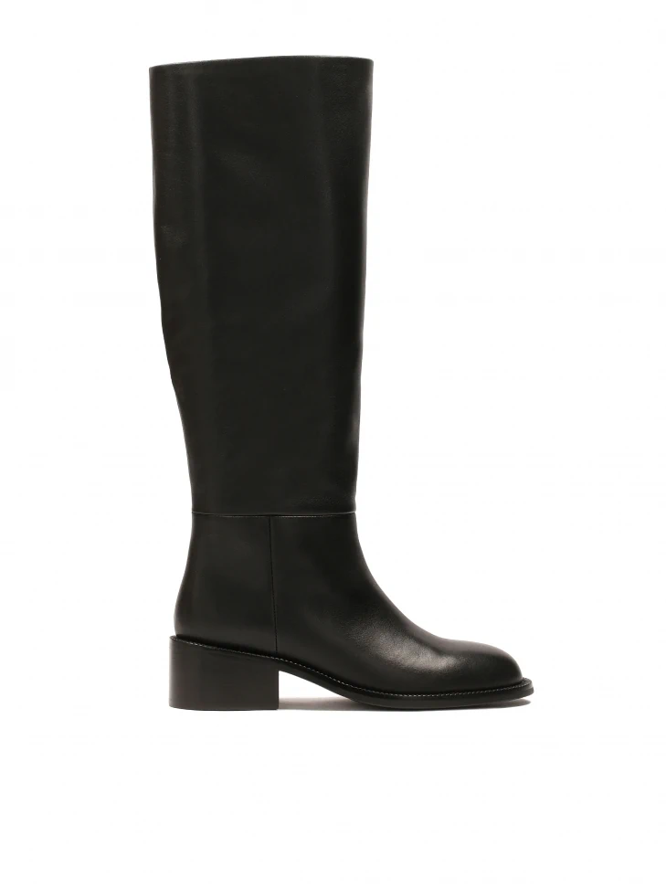 kazar Leather jackboots with a slip-on upper