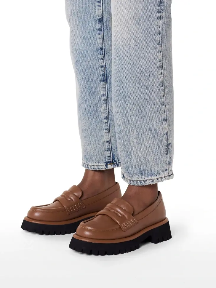 Kazar Leather Shoes On A Thick Sole