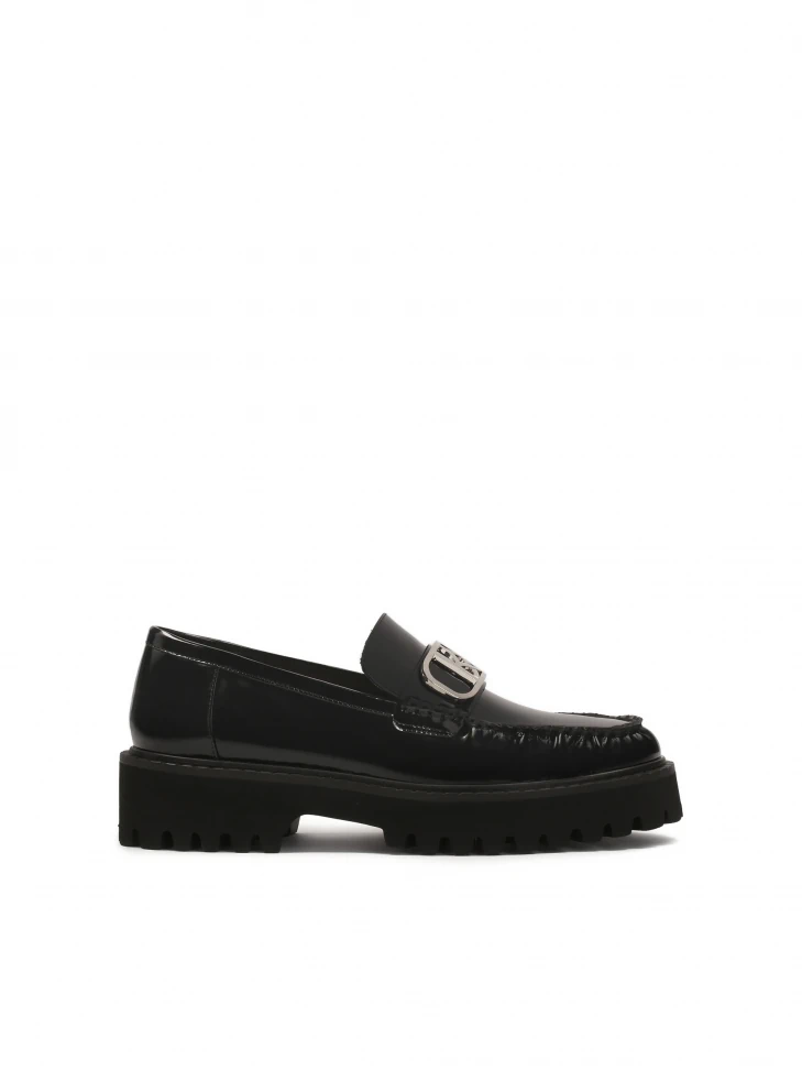 kazar Loafers with chunky sole and crinkled upper
