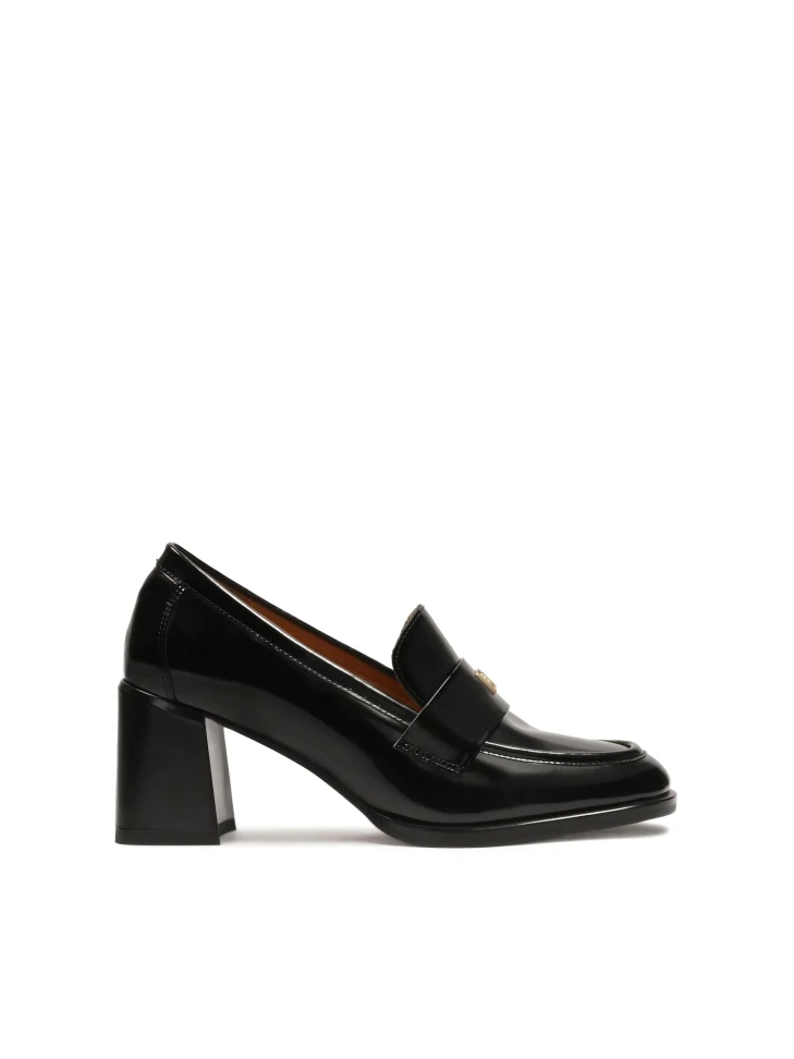 kazar Lords pumps with a wide heel