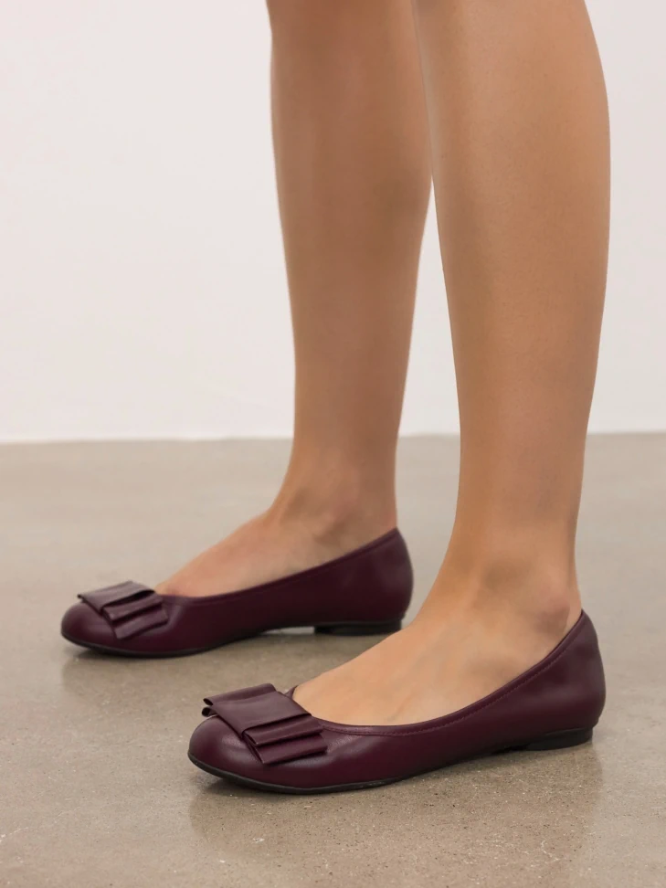 Kazar Maroon Ballerinas With A Bow
