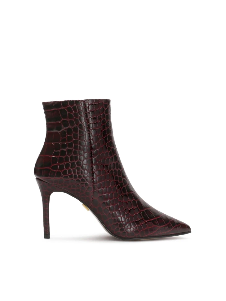 kazar Maroon boots with embossed croco pattern