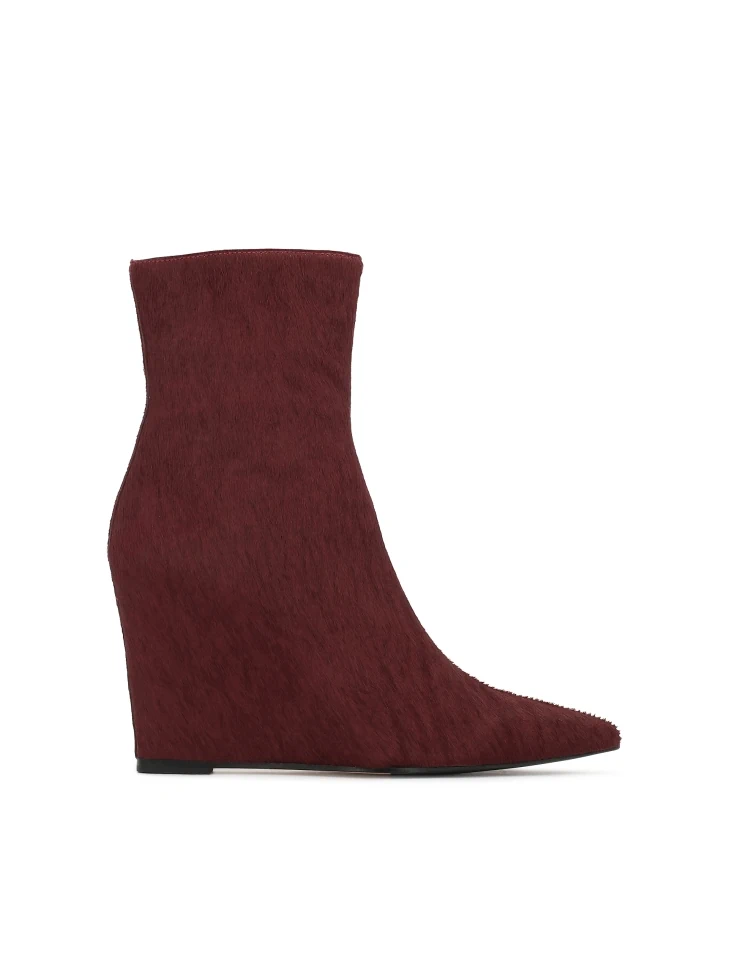 kazar Maroon boots with natural bristles