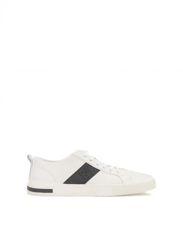 kazar Men’s off-white sneakers with black inserts