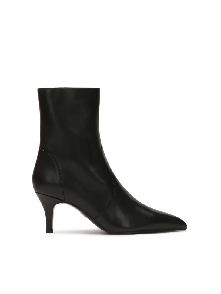 kazar Minimalist black leather boots