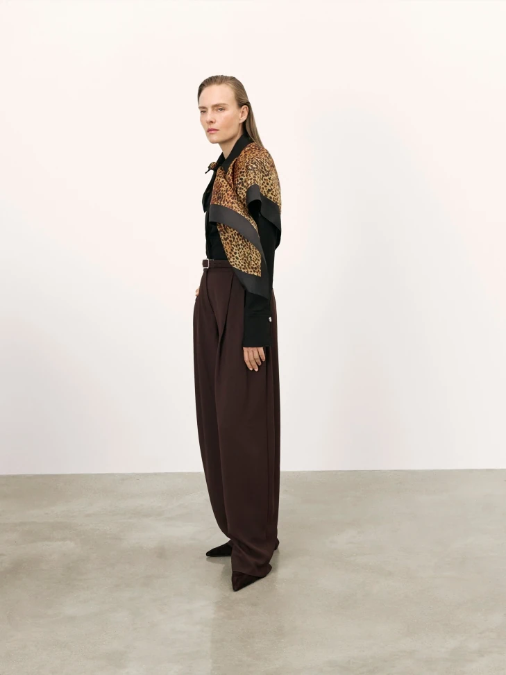 Kazar Minimalist Brown Suede Boots