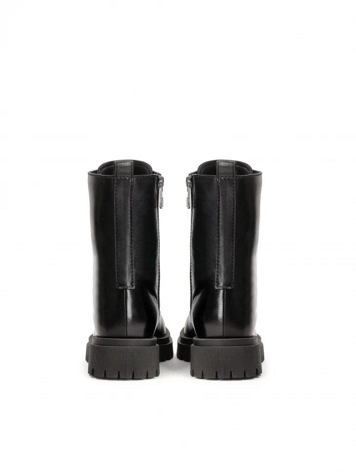 Kazar Minimalist Leather Boots In Military Style