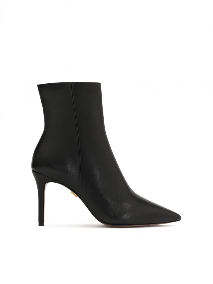 kazar Minimalistic black booties with pointy toes