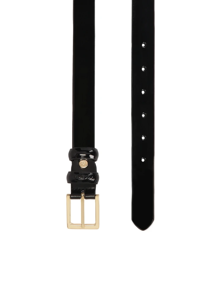 Kazar Narrow Patent Belt With A Subtle Buckle