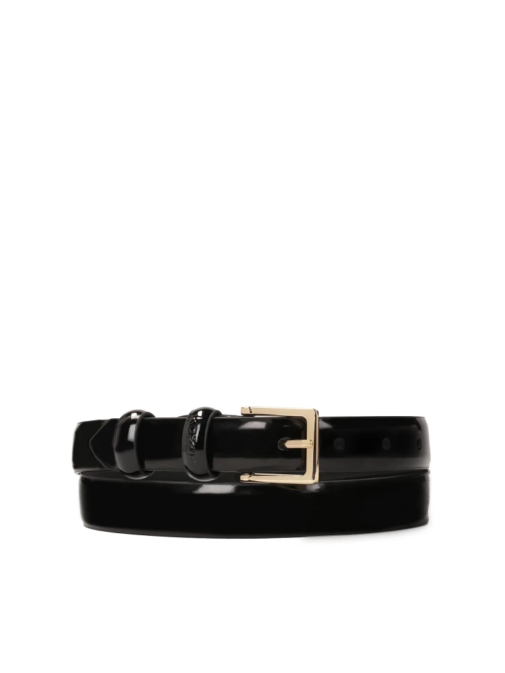 kazar Narrow patent belt with a subtle buckle