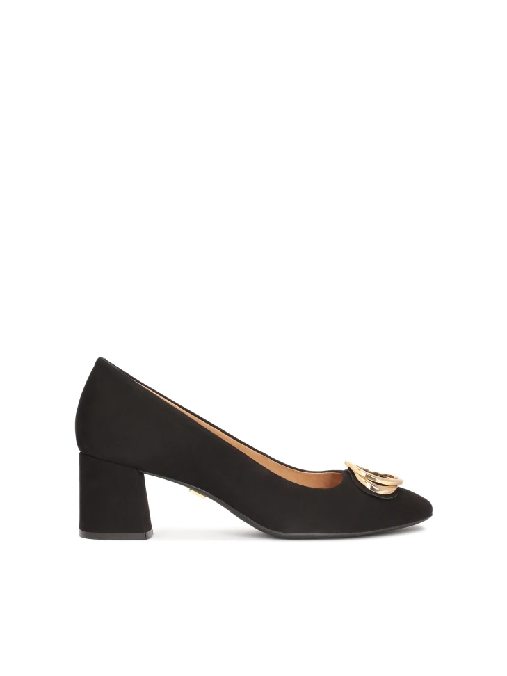 kazar Nubuck pumps with a wide heel