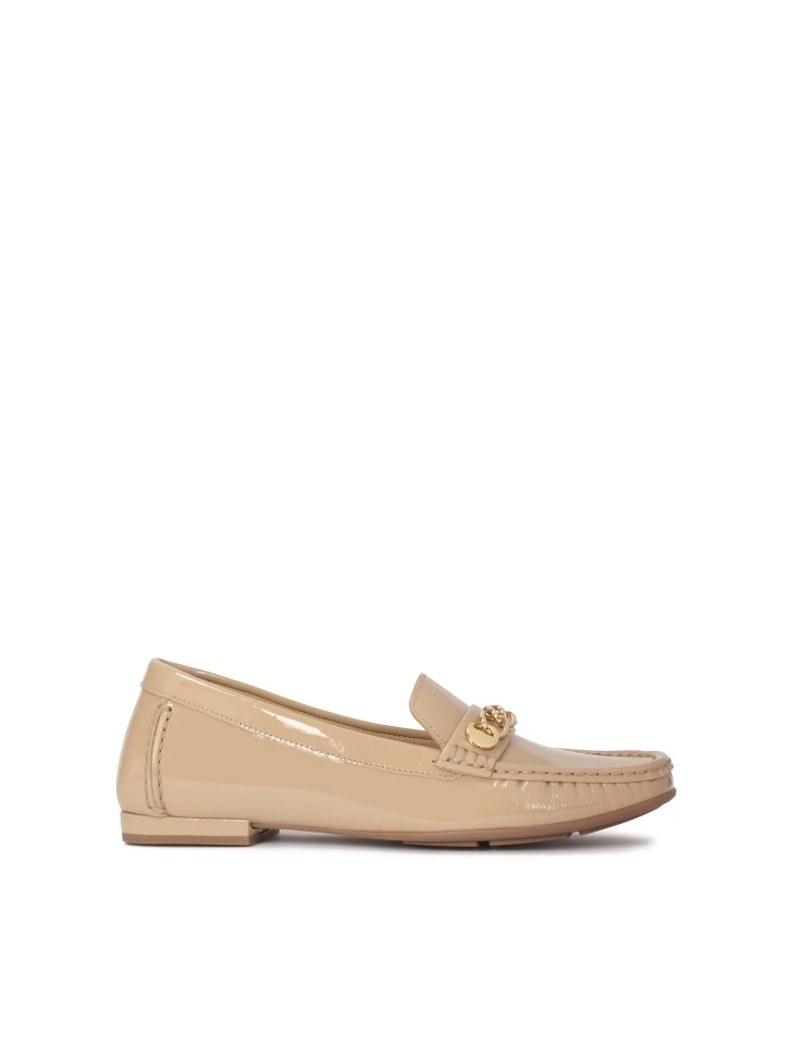 kazar Patent leather moccasins with metal chain