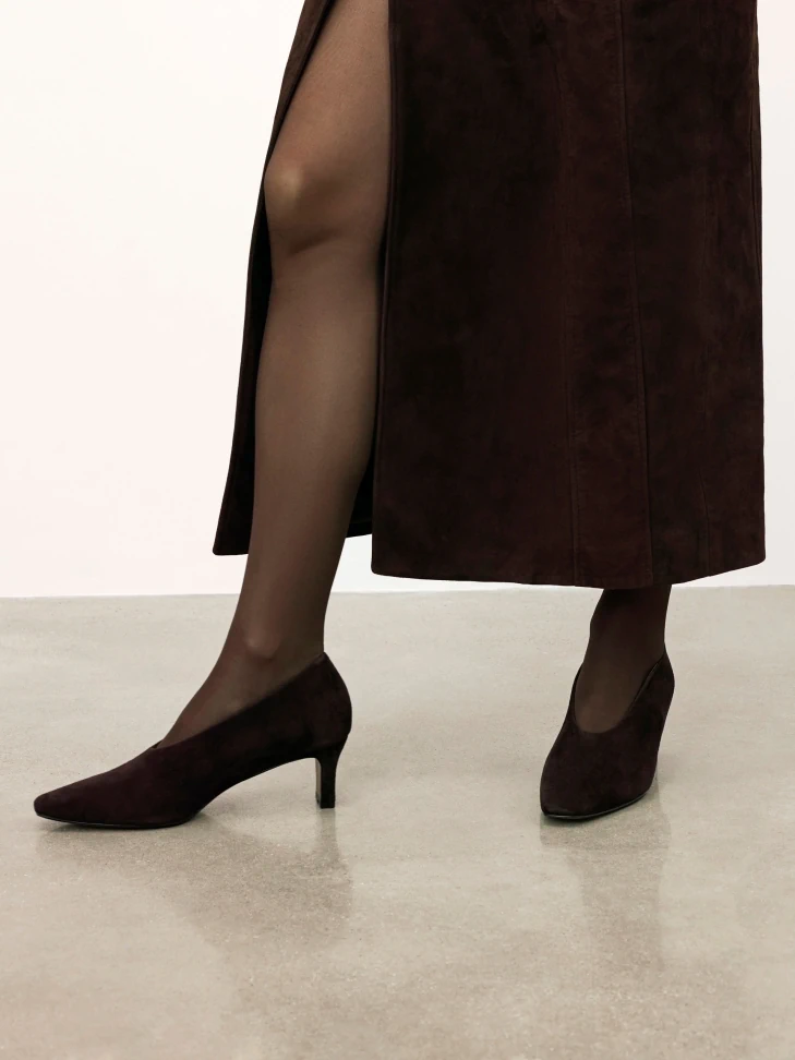 Kazar Retro Style Suede Pumps