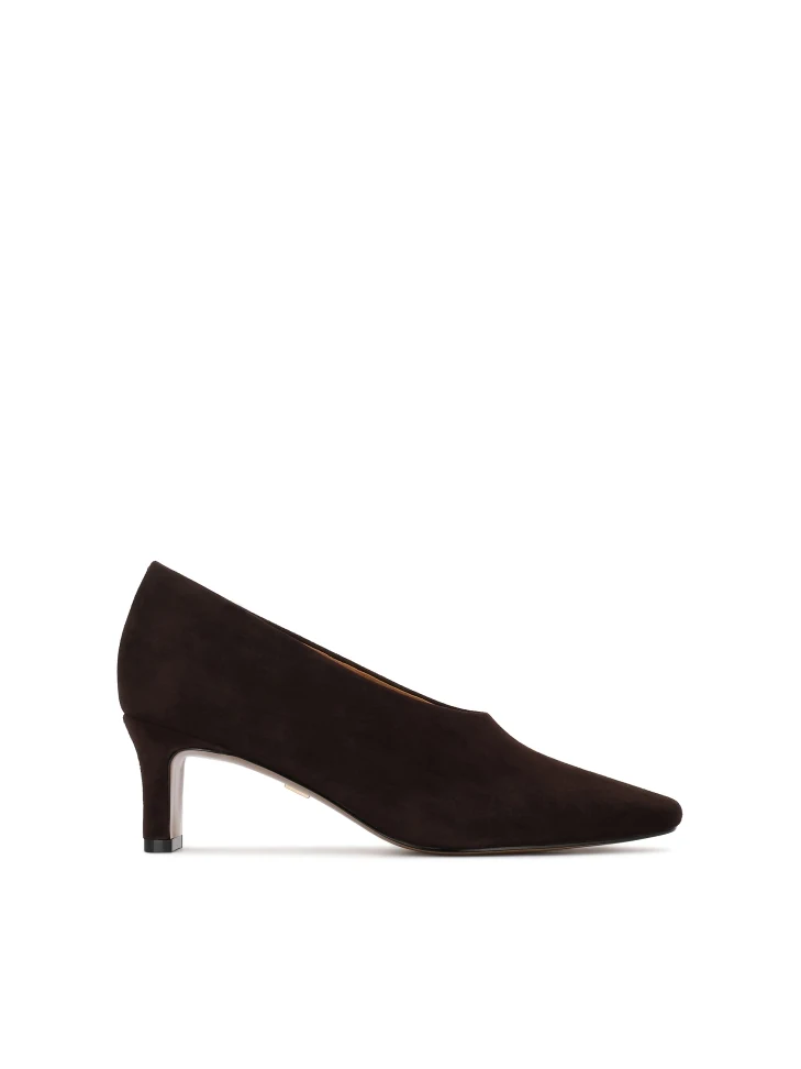 kazar Retro style suede pumps