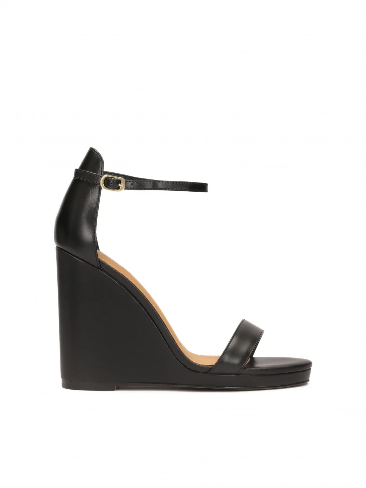 kazar Sandals with covered heel on platforms