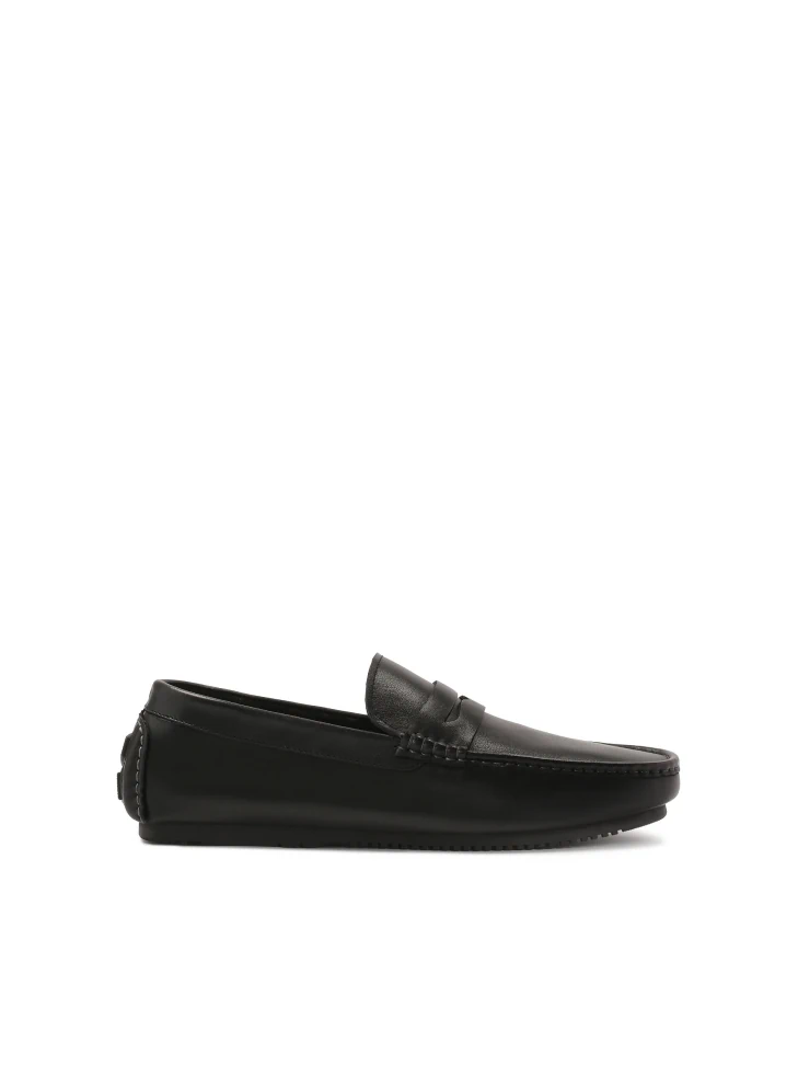 kazar Slip-on black moccasins with heel overlay