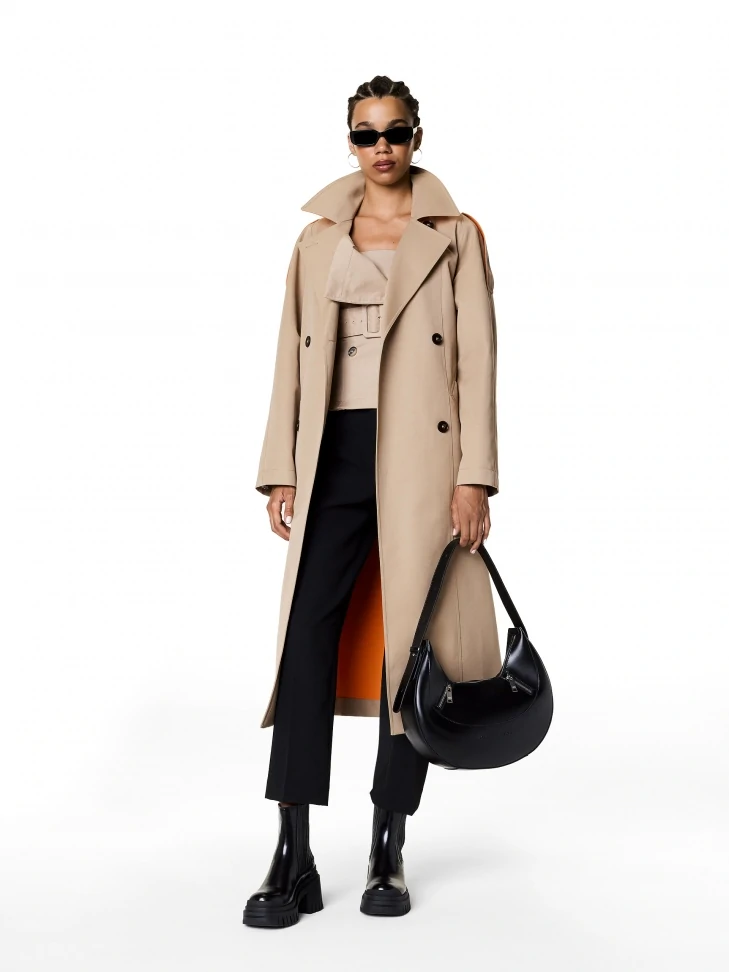 Kazar Slip-on Boots On A Solid Sole
