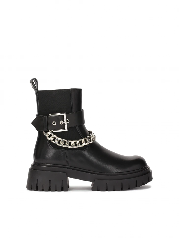 kazar Slip-on boots on a thick sole