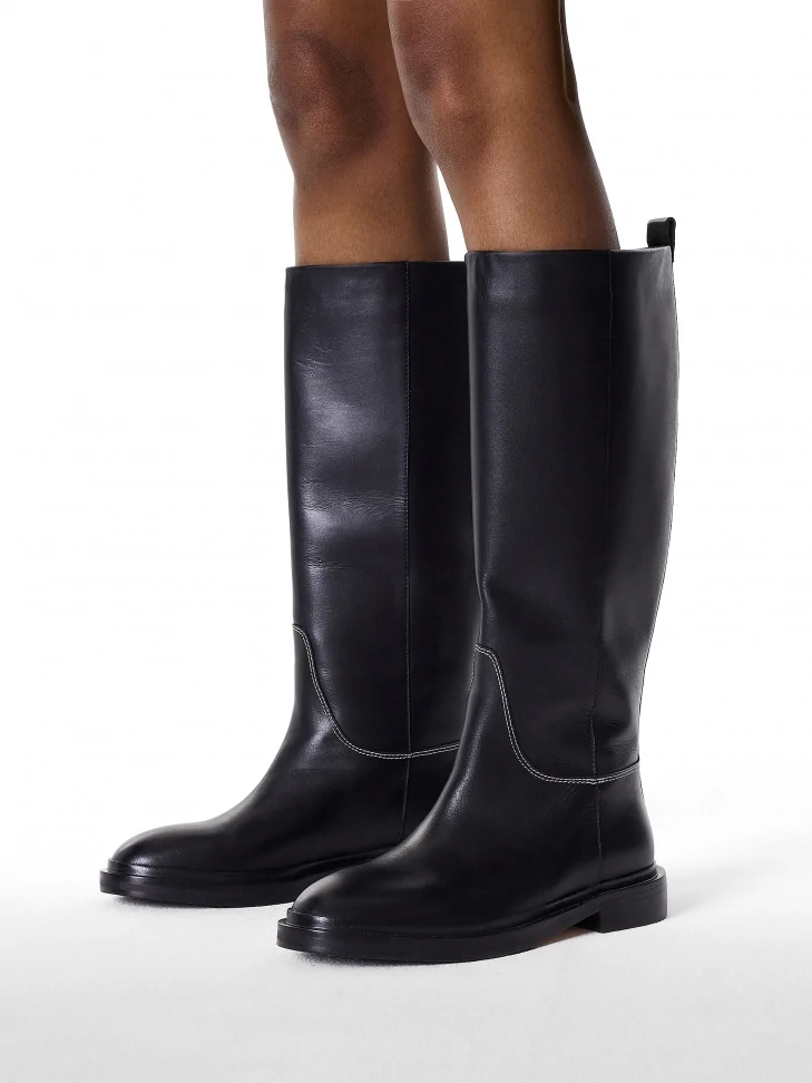 Kazar Slip-on Boots On Flat Sole