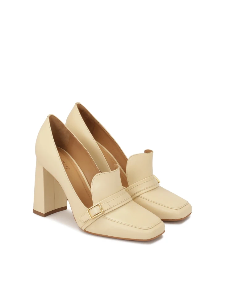 Kazar Slip-on Lords Pumps With High Post