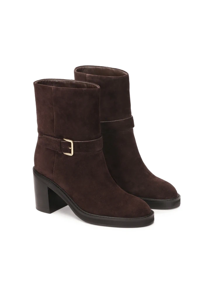 Kazar Suede Boots With A Simple Slip-on Upper