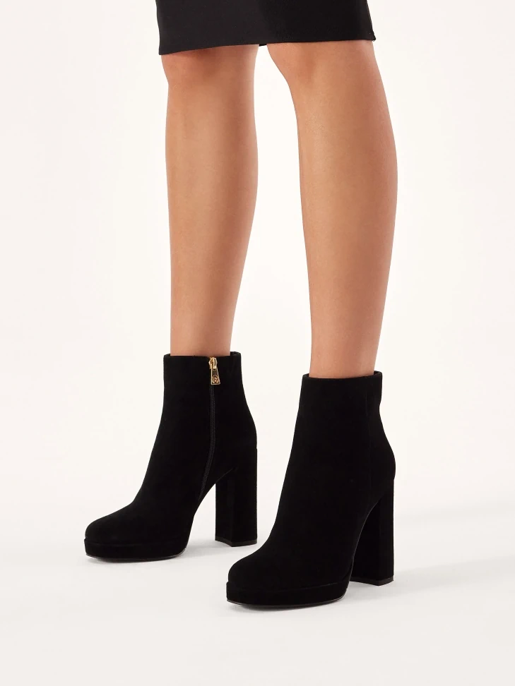 Kazar Suede Boots With A Wide Heel And Platform