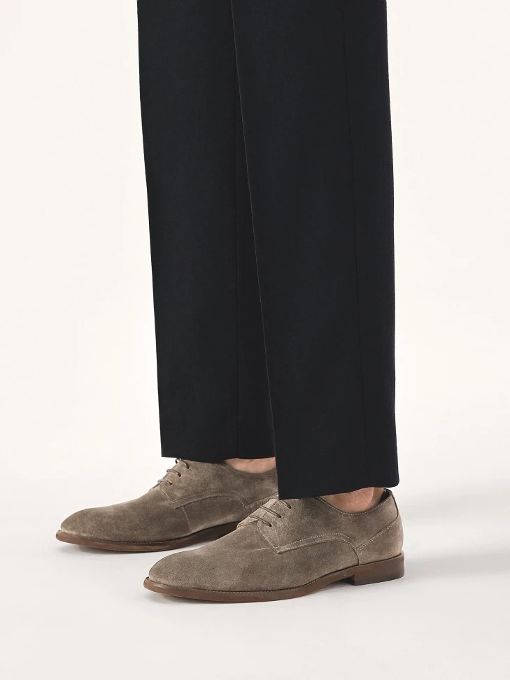 Kazar Taupe Suede Shoes