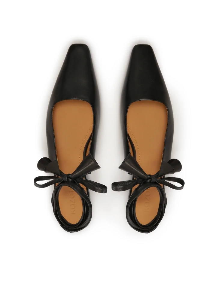 Kazar Tiered Flat-heeled Pumps