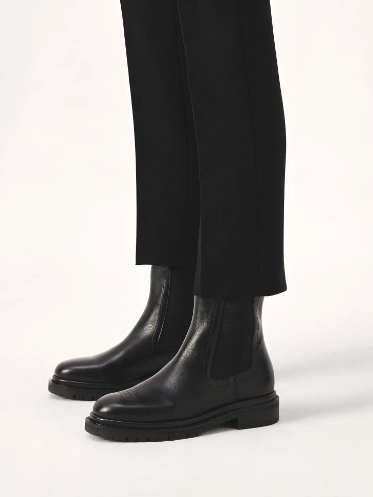 Kazar Timeless Black-colored Chelsea Boots