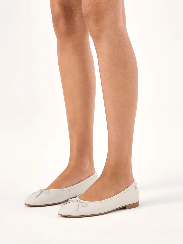 Kazar White Leather Ballerinas On A Brown Sole