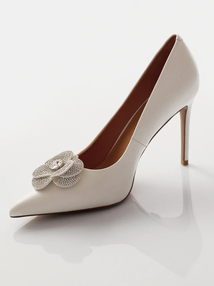 Kazar White Leather Pumps With Glittering Flower
