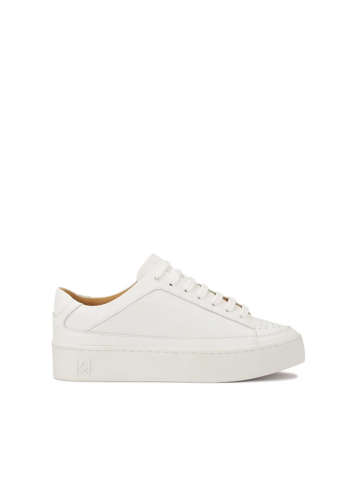 kazar White sneakers with perforation on the nose