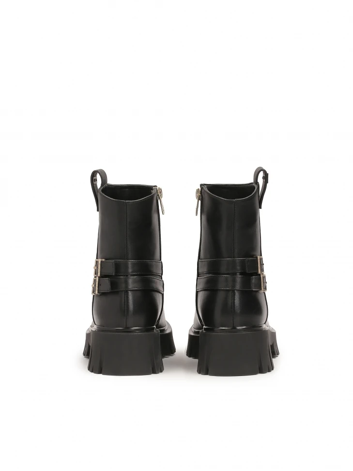 Kazar Zipped Leather Boots On A Thick Sole