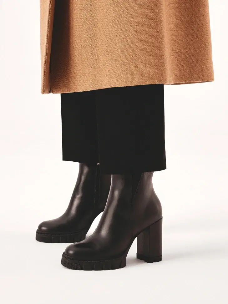 Kazar Zipper Boots With Post And Platform