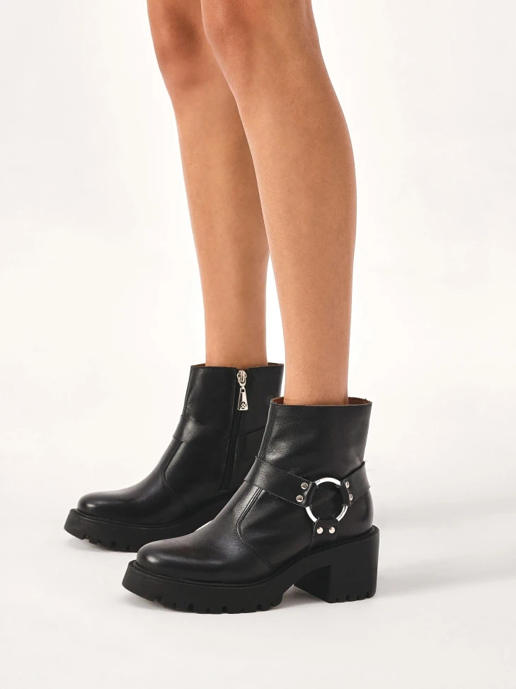 Kazar Zipper Boots With Wide Heels