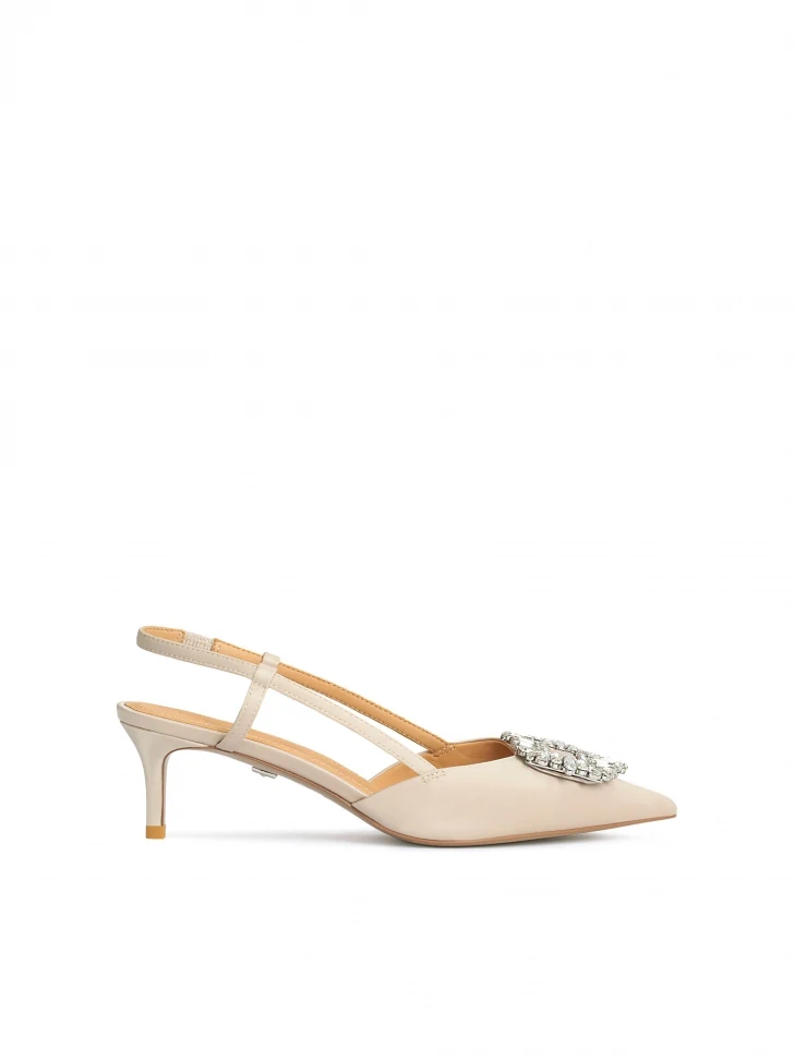 kazar Ladies’ luxurious wedding day pumps on a low heel