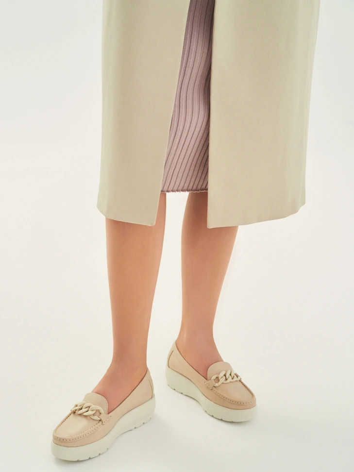 Kazar Ladies’ Trendy Leather Moccasins On A Thick Sole
