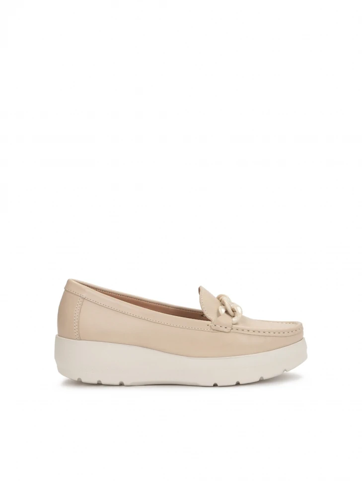 kazar Ladies’ trendy leather moccasins on a thick sole