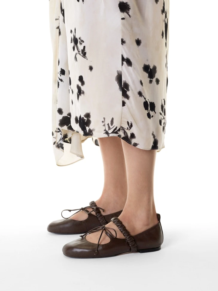 Kazar Leather Ballerinas With Binding And Crinkle Strap